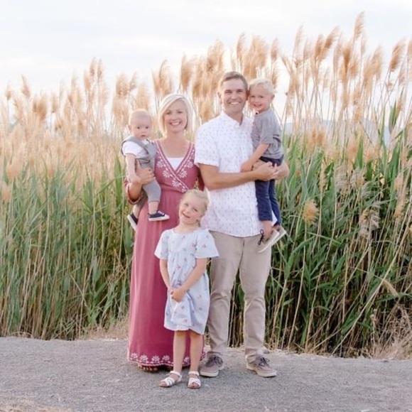 Meet your Posher, Kristin - Picture 1 of 1